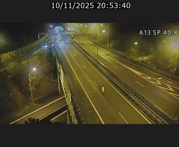 <h2>Webcam avec vue sur l'entrée côté allemand du tunnel Markusbierg à Schengen. Vue orientée vers le tunnel et Bettembourg</h2>