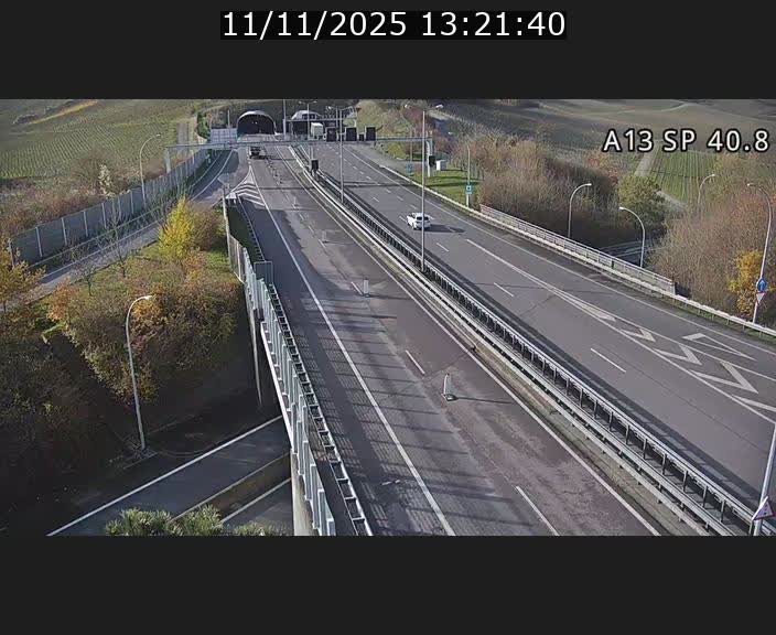 <h2>Webcam avec vue sur l'entrée côté allemand du tunnel Markusbierg à Schengen. Vue orientée vers le tunnel et Bettembourg</h2>