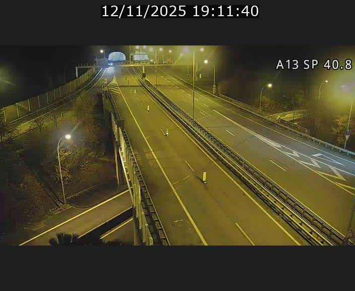 <h2>Webcam avec vue sur l'entrée côté allemand du tunnel Markusbierg à Schengen. Vue orientée vers le tunnel et Bettembourg</h2>