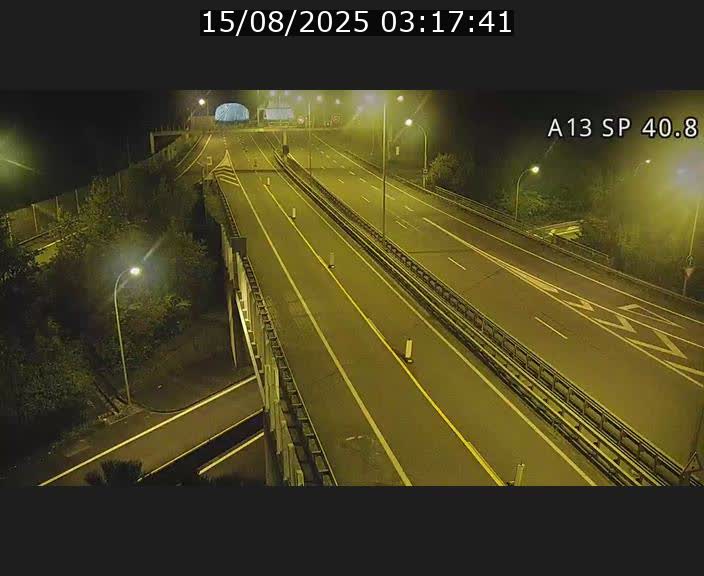 <h2>Webcam avec vue sur l'entrée côté allemand du tunnel Markusbierg à Schengen. Vue orientée vers le tunnel et Bettembourg</h2>