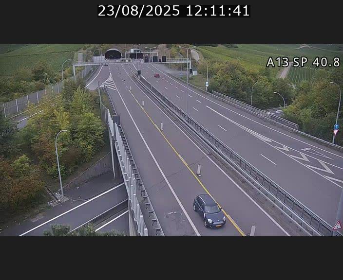 <h2>Webcam avec vue sur l'entrée côté allemand du tunnel Markusbierg à Schengen. Vue orientée vers le tunnel et Bettembourg</h2>