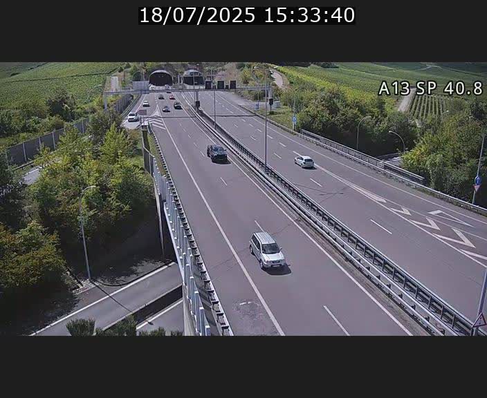 <h2>Webcam avec vue sur l'entrée côté allemand du tunnel Markusbierg à Schengen. Vue orientée vers le tunnel et Bettembourg</h2>