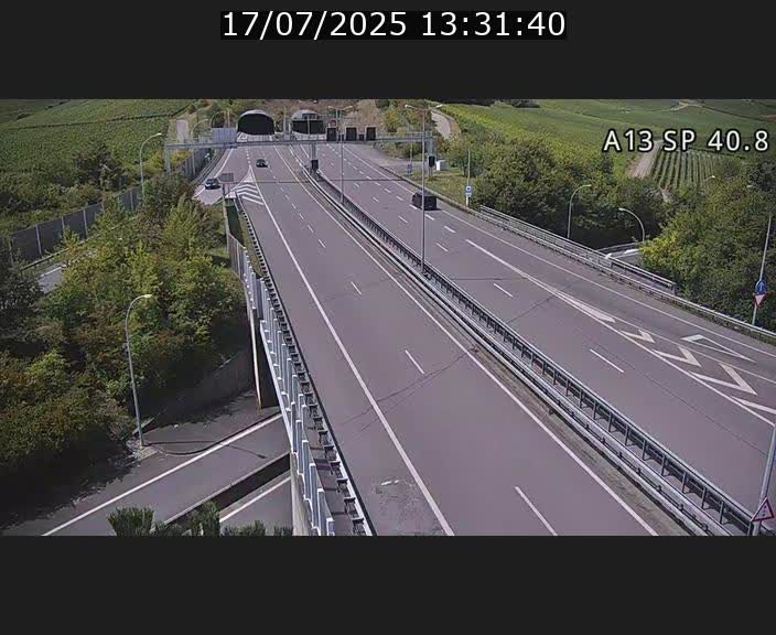 <h2>Webcam avec vue sur l'entrée côté allemand du tunnel Markusbierg à Schengen. Vue orientée vers le tunnel et Bettembourg</h2>