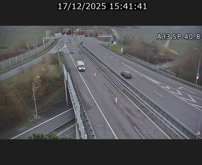 <h2>Webcam avec vue sur l'entrée côté allemand du tunnel Markusbierg à Schengen. Vue orientée vers le tunnel et Bettembourg</h2>