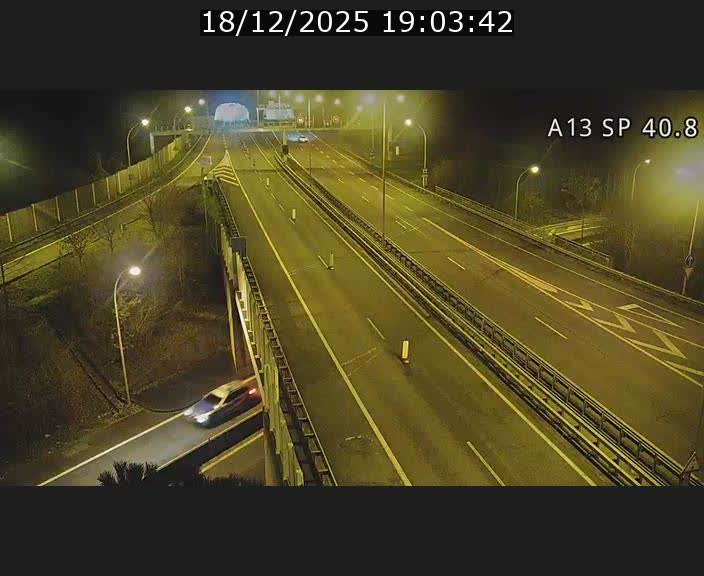 <h2>Webcam avec vue sur l'entrée côté allemand du tunnel Markusbierg à Schengen. Vue orientée vers le tunnel et Bettembourg</h2>