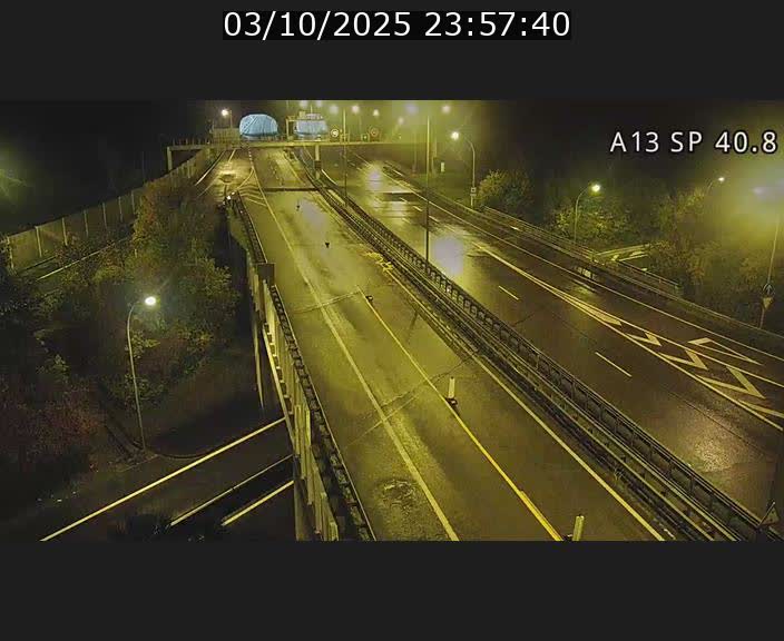 Webcam avec vue sur l'entrée côté allemand du tunnel Markusbierg à Schengen. Vue orientée vers le tunnel et Bettembourg