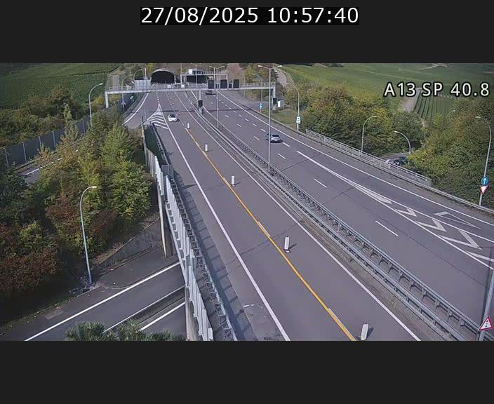 <h2>Webcam avec vue sur l'entrée côté allemand du tunnel Markusbierg à Schengen. Vue orientée vers le tunnel et Bettembourg</h2>