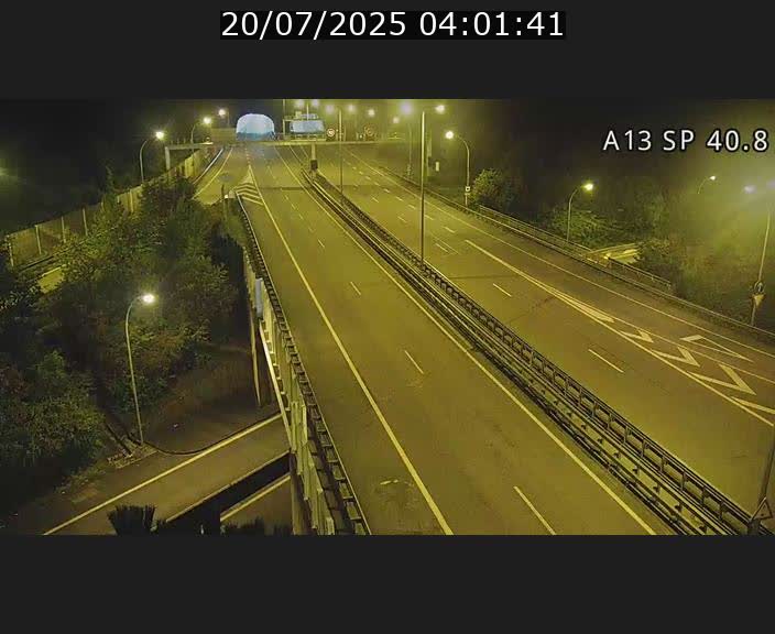 <h2>Webcam avec vue sur l'entrée côté allemand du tunnel Markusbierg à Schengen. Vue orientée vers le tunnel et Bettembourg</h2>