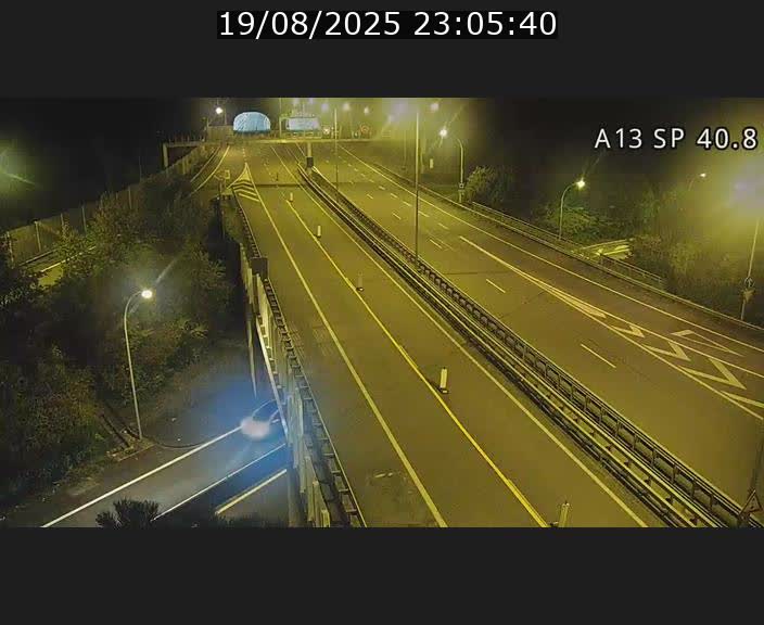<h2>Webcam avec vue sur l'entrée côté allemand du tunnel Markusbierg à Schengen. Vue orientée vers le tunnel et Bettembourg</h2>