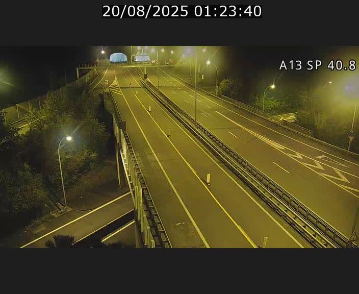 <h2>Webcam avec vue sur l'entrée côté allemand du tunnel Markusbierg à Schengen. Vue orientée vers le tunnel et Bettembourg</h2>