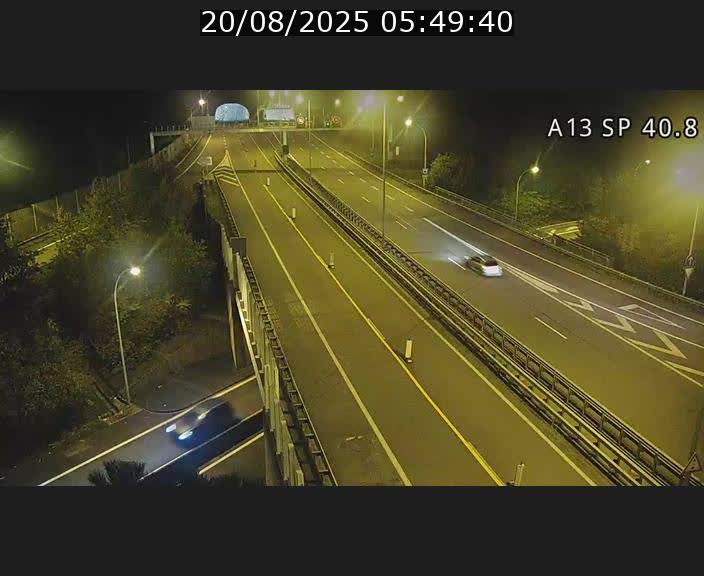 <h2>Webcam avec vue sur l'entrée côté allemand du tunnel Markusbierg à Schengen. Vue orientée vers le tunnel et Bettembourg</h2>