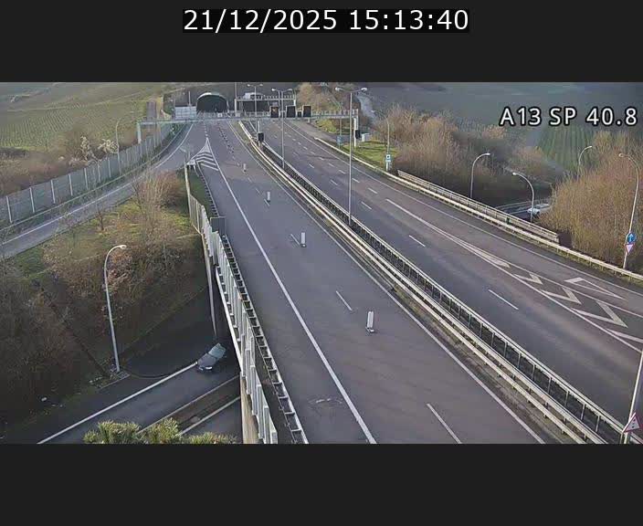 <h2>Webcam avec vue sur l'entrée côté allemand du tunnel Markusbierg à Schengen. Vue orientée vers le tunnel et Bettembourg</h2>
