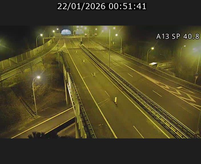 <h2>Webcam avec vue sur l'entrée côté allemand du tunnel Markusbierg à Schengen. Vue orientée vers le tunnel et Bettembourg</h2>