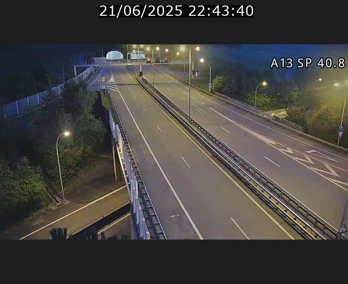 <h2>Webcam avec vue sur l'entrée côté allemand du tunnel Markusbierg à Schengen. Vue orientée vers le tunnel et Bettembourg</h2>