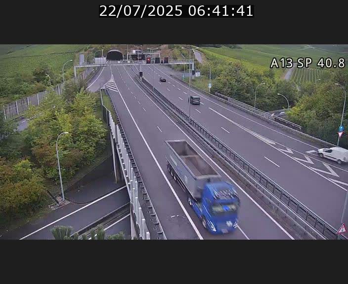 <h2>Webcam avec vue sur l'entrée côté allemand du tunnel Markusbierg à Schengen. Vue orientée vers le tunnel et Bettembourg</h2>