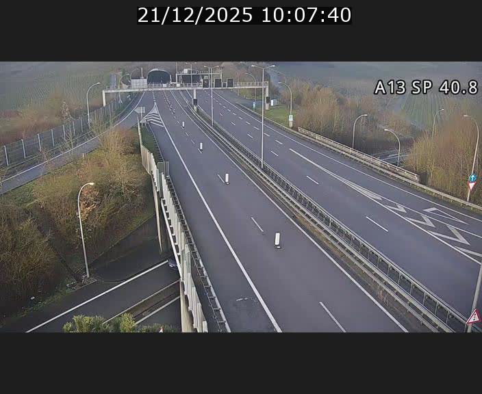 <h2>Webcam avec vue sur l'entrée côté allemand du tunnel Markusbierg à Schengen. Vue orientée vers le tunnel et Bettembourg</h2>
