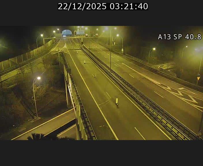 <h2>Webcam avec vue sur l'entrée côté allemand du tunnel Markusbierg à Schengen. Vue orientée vers le tunnel et Bettembourg</h2>