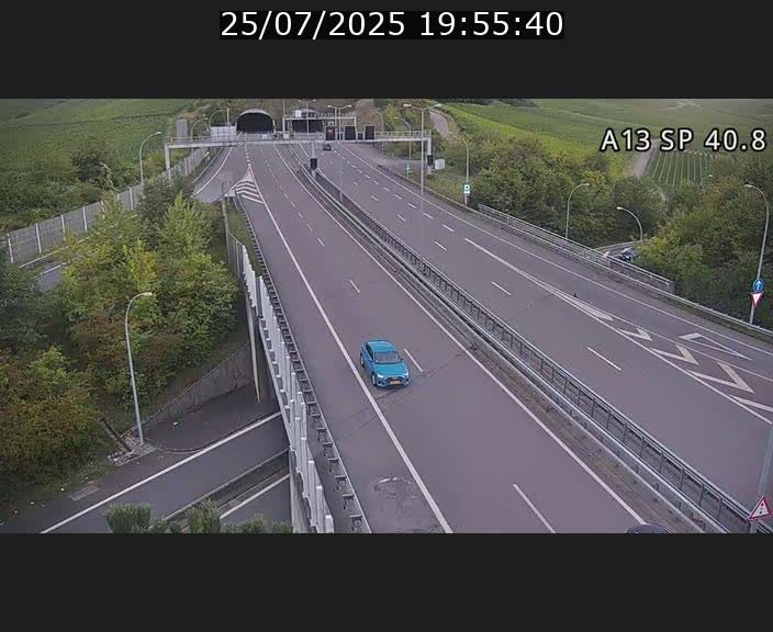 <h2>Webcam avec vue sur l'entrée côté allemand du tunnel Markusbierg à Schengen. Vue orientée vers le tunnel et Bettembourg</h2>