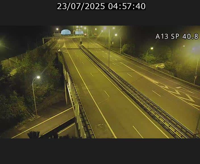 <h2>Webcam avec vue sur l'entrée côté allemand du tunnel Markusbierg à Schengen. Vue orientée vers le tunnel et Bettembourg</h2>