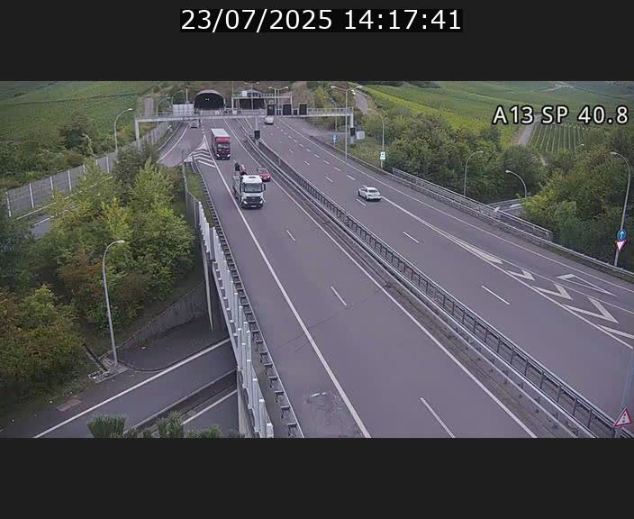 <h2>Webcam avec vue sur l'entrée côté allemand du tunnel Markusbierg à Schengen. Vue orientée vers le tunnel et Bettembourg</h2>