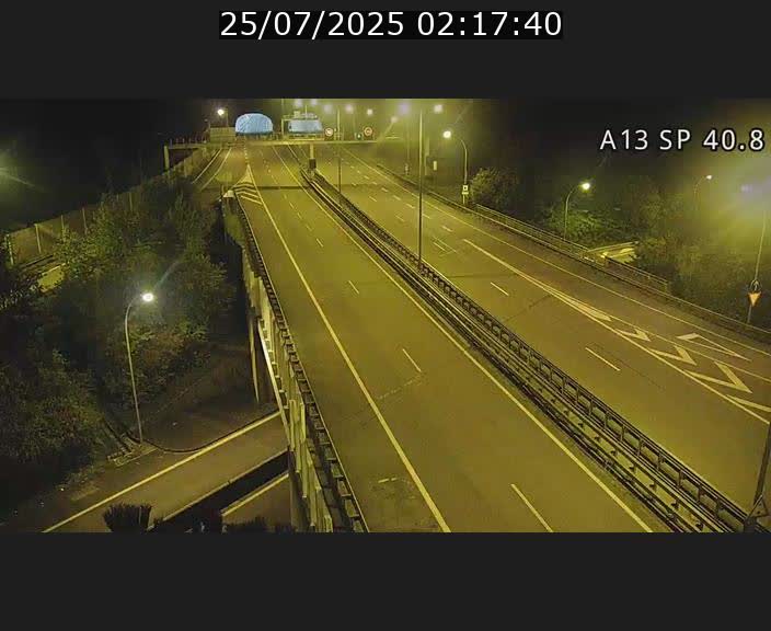 <h2>Webcam avec vue sur l'entrée côté allemand du tunnel Markusbierg à Schengen. Vue orientée vers le tunnel et Bettembourg</h2>