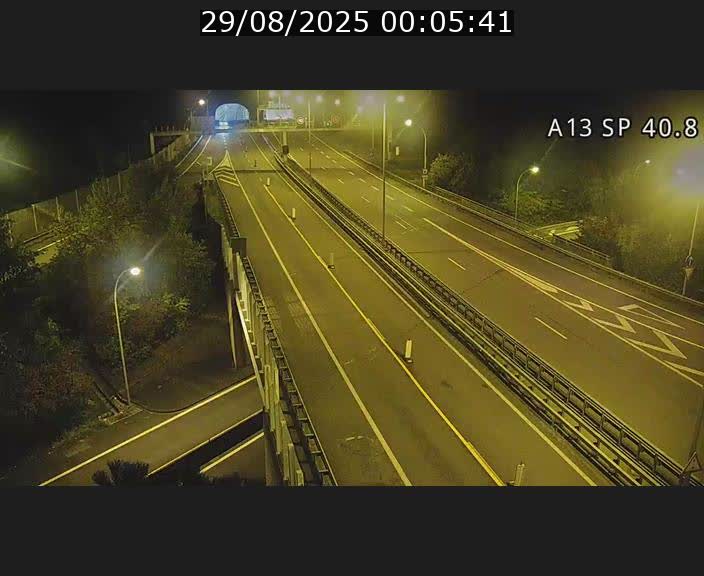 <h2>Webcam avec vue sur l'entrée côté allemand du tunnel Markusbierg à Schengen. Vue orientée vers le tunnel et Bettembourg</h2>