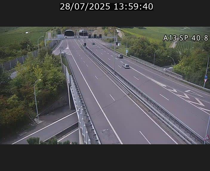 <h2>Webcam avec vue sur l'entrée côté allemand du tunnel Markusbierg à Schengen. Vue orientée vers le tunnel et Bettembourg</h2>