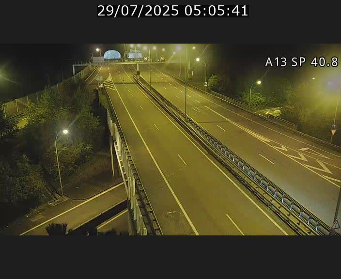 <h2>Webcam avec vue sur l'entrée côté allemand du tunnel Markusbierg à Schengen. Vue orientée vers le tunnel et Bettembourg</h2>