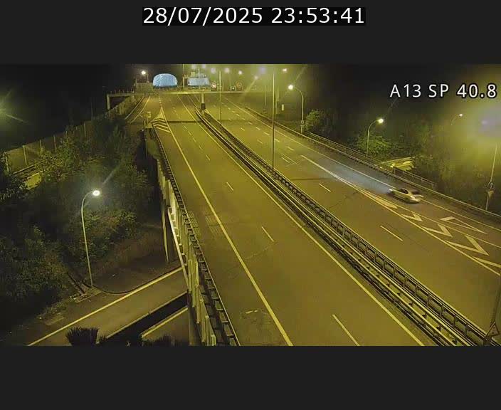<h2>Webcam avec vue sur l'entrée côté allemand du tunnel Markusbierg à Schengen. Vue orientée vers le tunnel et Bettembourg</h2>