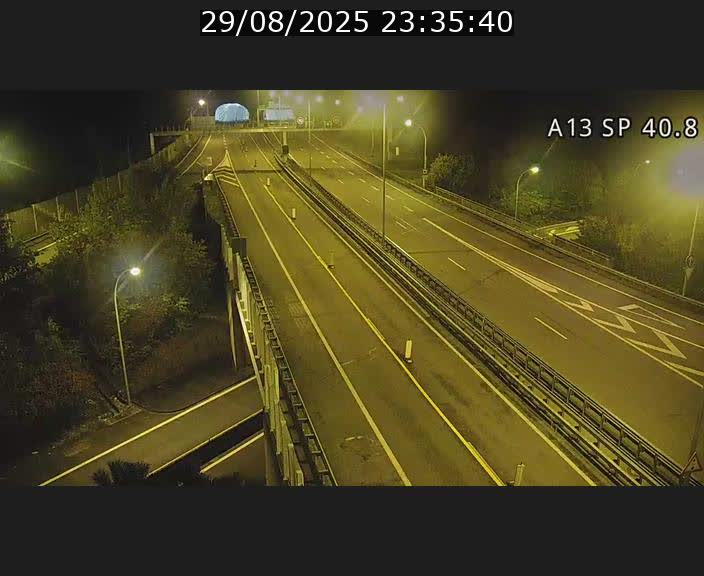 <h2>Webcam avec vue sur l'entrée côté allemand du tunnel Markusbierg à Schengen. Vue orientée vers le tunnel et Bettembourg</h2>