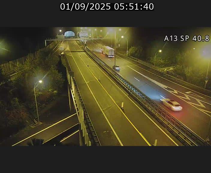 <h2>Webcam avec vue sur l'entrée côté allemand du tunnel Markusbierg à Schengen. Vue orientée vers le tunnel et Bettembourg</h2>