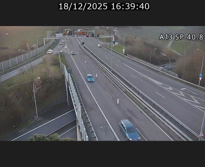 <h2>Webcam avec vue sur l'entrée côté allemand du tunnel Markusbierg à Schengen. Vue orientée vers le tunnel et Bettembourg</h2>