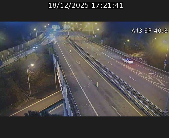 <h2>Webcam avec vue sur l'entrée côté allemand du tunnel Markusbierg à Schengen. Vue orientée vers le tunnel et Bettembourg</h2>