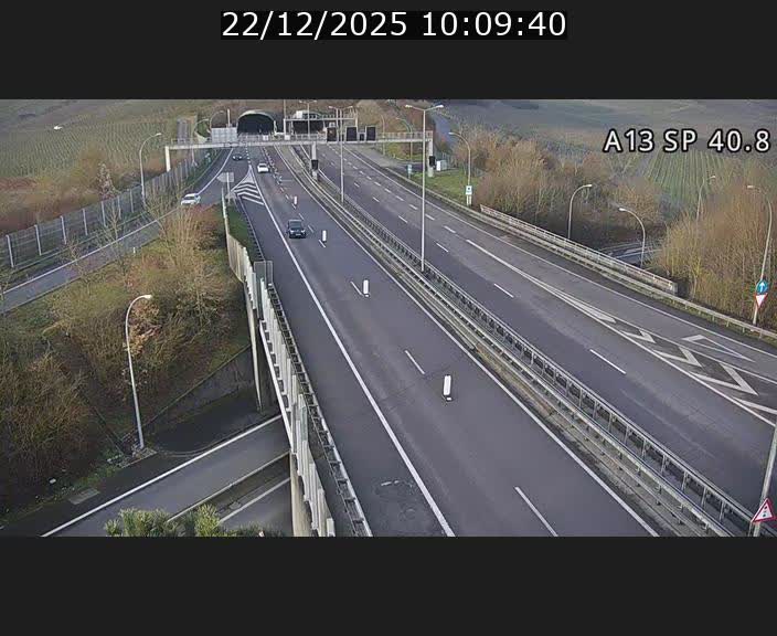 <h2>Webcam avec vue sur l'entrée côté allemand du tunnel Markusbierg à Schengen. Vue orientée vers le tunnel et Bettembourg</h2>