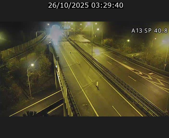 <h2>Webcam avec vue sur l'entrée côté allemand du tunnel Markusbierg à Schengen. Vue orientée vers le tunnel et Bettembourg</h2>