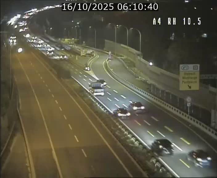 <h2>Traffic live webcam Luxembourg Pontpierre - A4 - BK 10.5 - direction Luxembourg</h2>