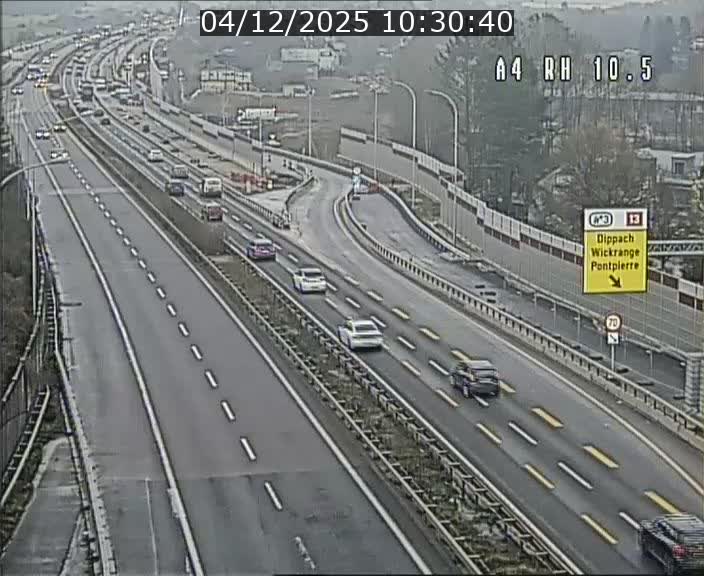 <h2>Traffic live webcam Luxembourg Pontpierre - A4 - BK 10.5 - direction Luxembourg</h2>