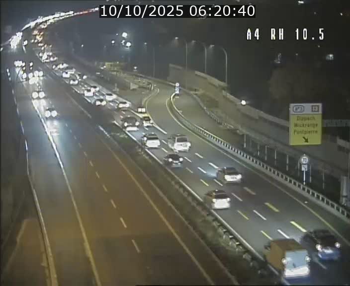 <h2>Traffic live webcam Luxembourg Pontpierre - A4 - BK 10.5 - direction Luxembourg</h2>