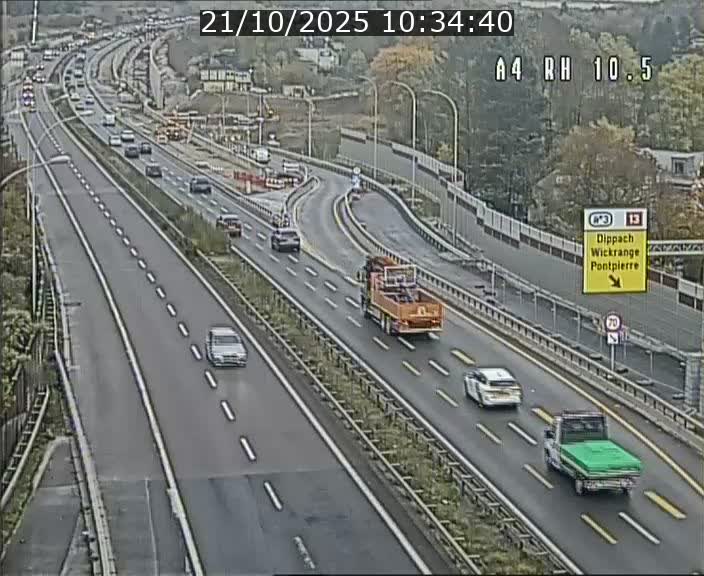 <h2>Traffic live webcam Luxembourg Pontpierre - A4 - BK 10.5 - direction Luxembourg</h2>