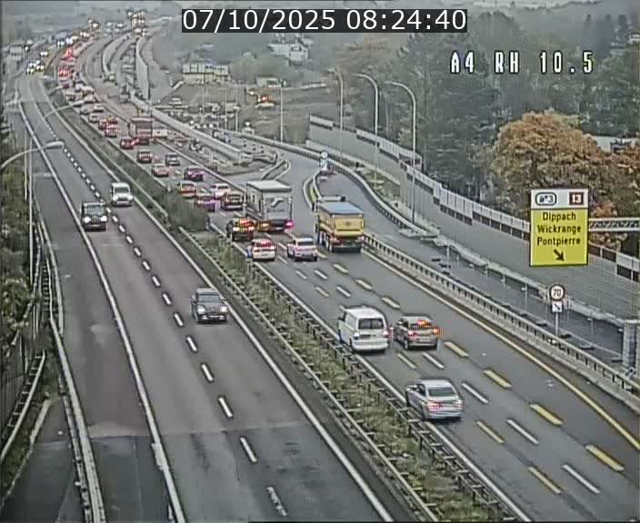 <h2>Traffic live webcam Luxembourg Pontpierre - A4 - BK 10.5 - direction Luxembourg</h2>