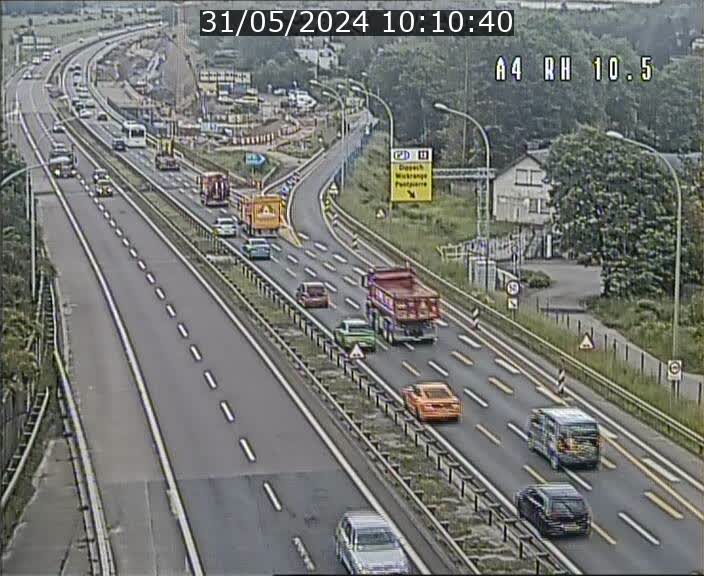 <h2>Traffic live webcam Luxembourg Pontpierre - A4 - BK 10.5 - direction Luxembourg</h2>