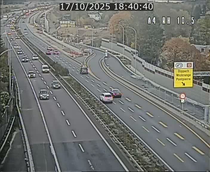 <h2>Traffic live webcam Luxembourg Pontpierre - A4 - BK 10.5 - direction Luxembourg</h2>
