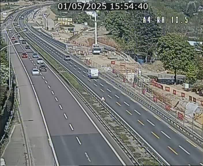 Traffic live webcam Luxembourg Pontpierre - A4 - BK 10.5 - direction Luxembourg