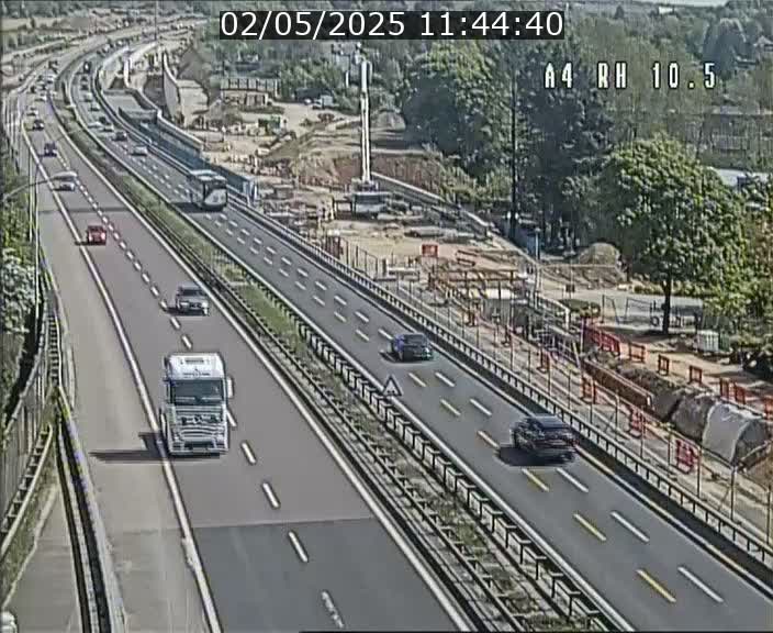 Traffic live webcam Luxembourg Pontpierre - A4 - BK 10.5 - direction Luxembourg