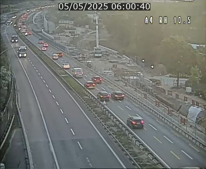 Traffic live webcam Luxembourg Pontpierre - A4 - BK 10.5 - direction Luxembourg