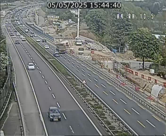 Traffic live webcam Luxembourg Pontpierre - A4 - BK 10.5 - direction Luxembourg