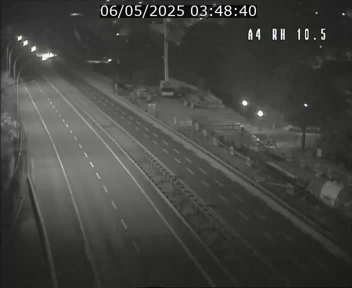 Traffic live webcam Luxembourg Pontpierre - A4 - BK 10.5 - direction Luxembourg