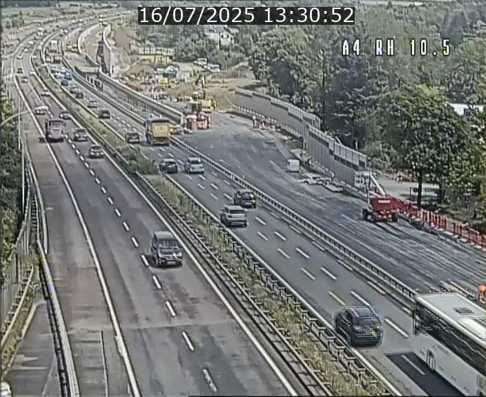 Traffic live webcam Luxembourg Pontpierre - A4 - BK 10.5 - direction Luxembourg
