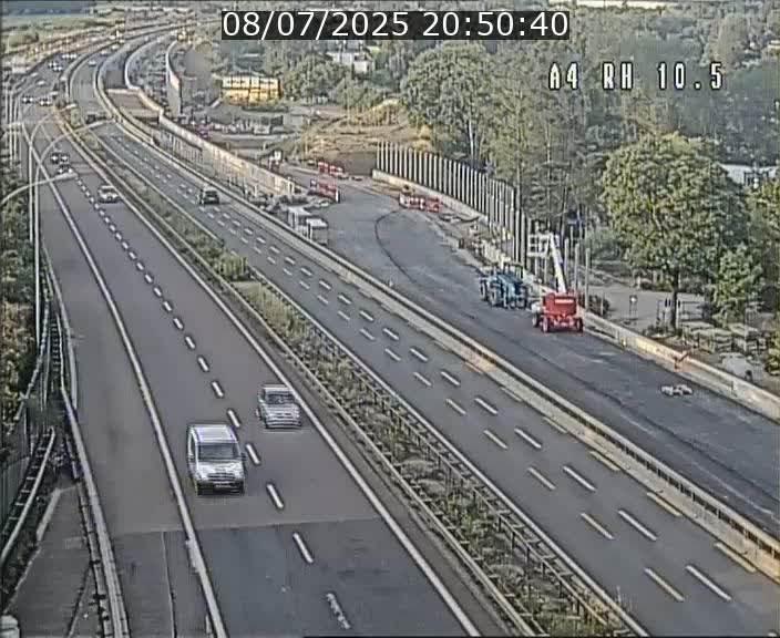 Traffic live webcam Luxembourg Pontpierre - A4 - BK 10.5 - direction Luxembourg