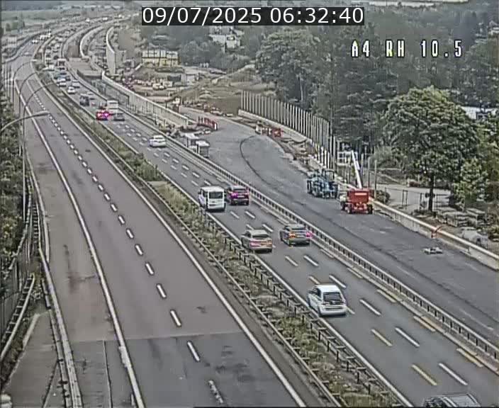 Traffic live webcam Luxembourg Pontpierre - A4 - BK 10.5 - direction Luxembourg